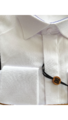 Bílá pánská smokingová košile se vzorem - detail