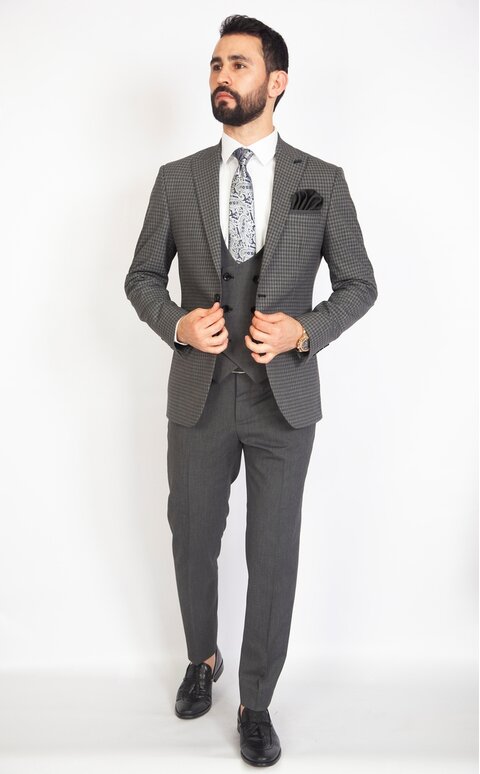 Trojdílný šedý pánský oblek Slim Fit, model Max
